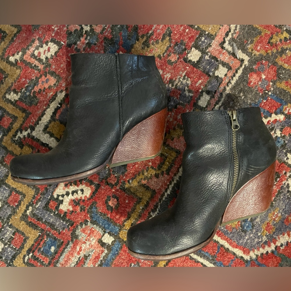 Kork Ease Clogs